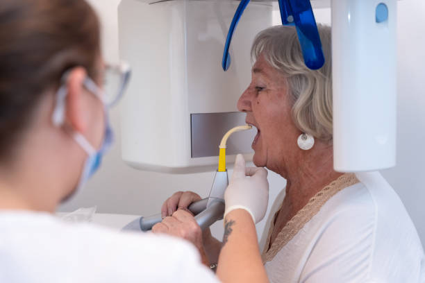 Best Weekend Emergency Dentist in Colfax, IL